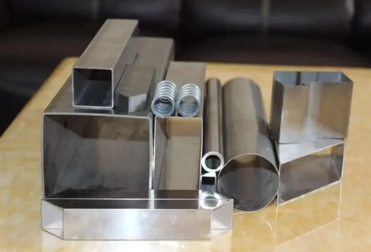 china Tube Laser Cutting Machine